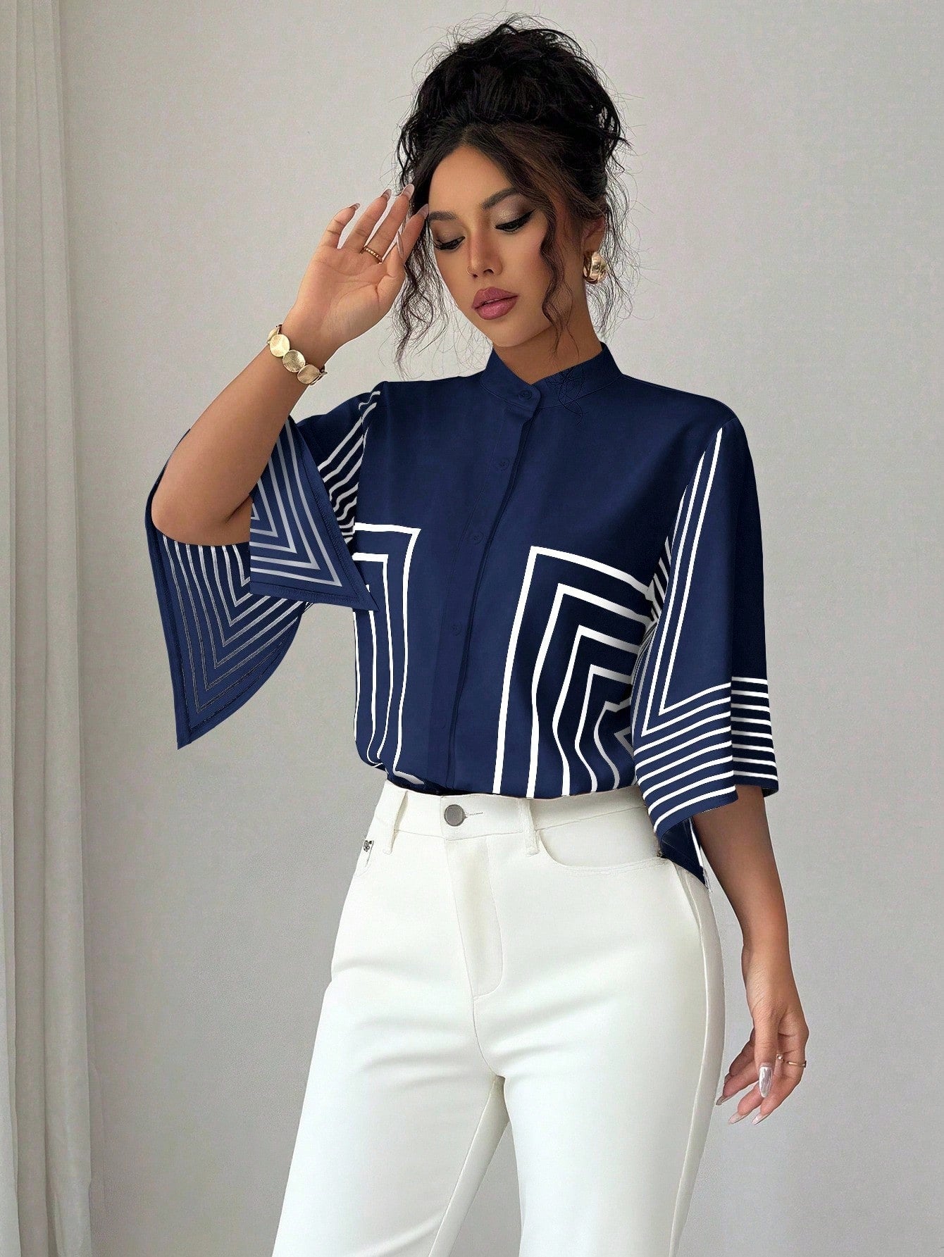 Geometric Print Asymmetrical Sleeve Blouse