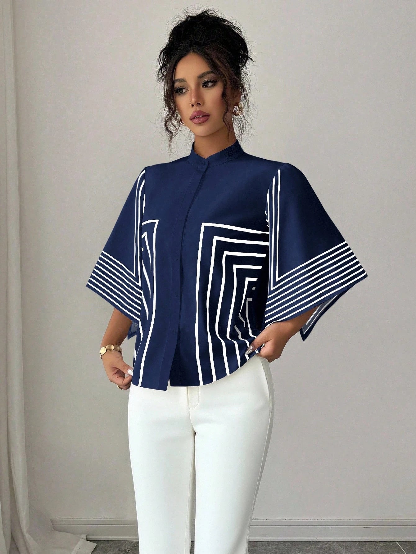 Geometric Print Asymmetrical Sleeve Blouse