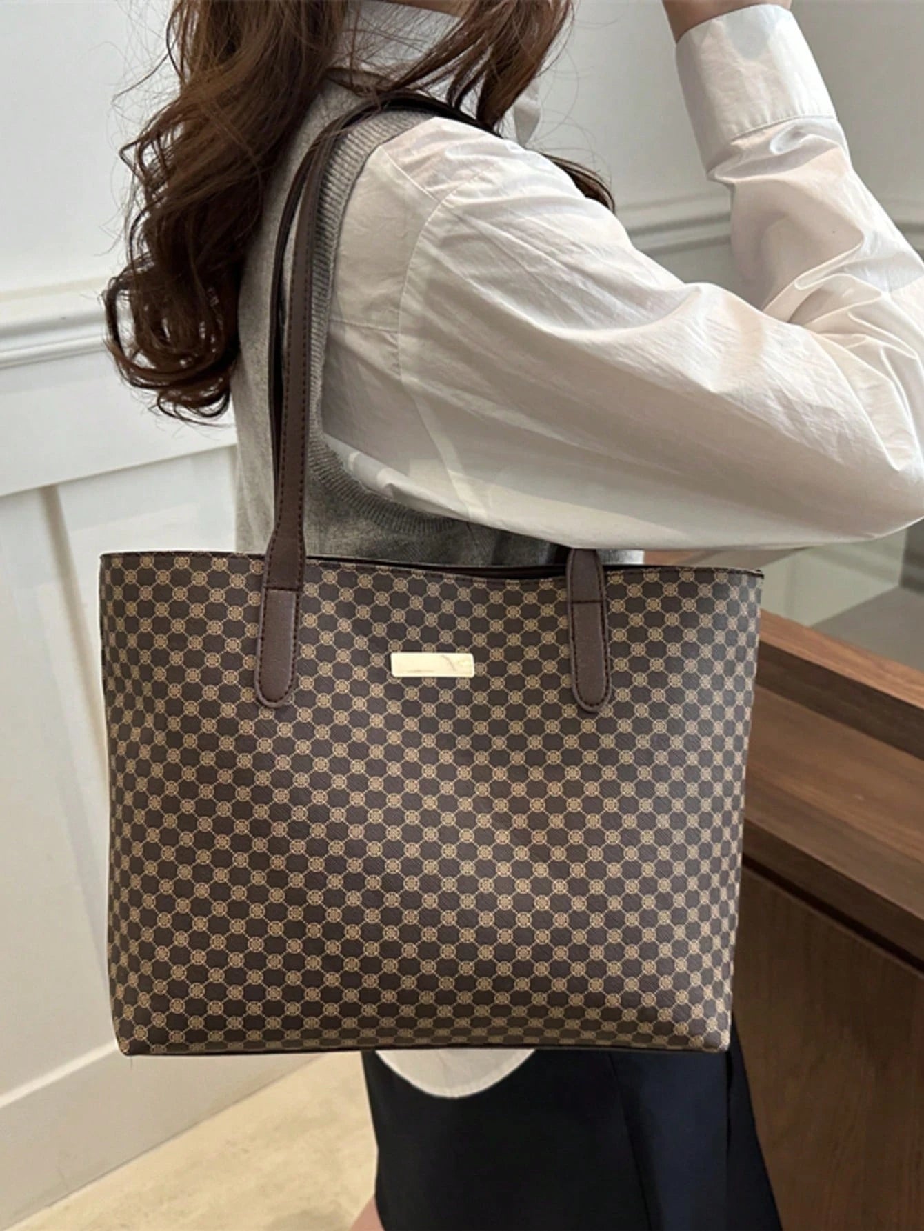 Retro Print Stylish Tote Bag