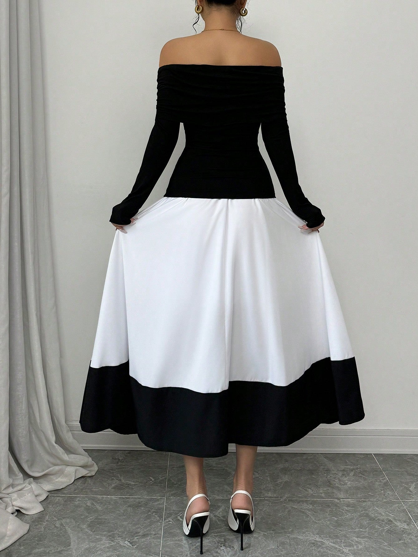 Off-Shoulder Pleated A-Line Set